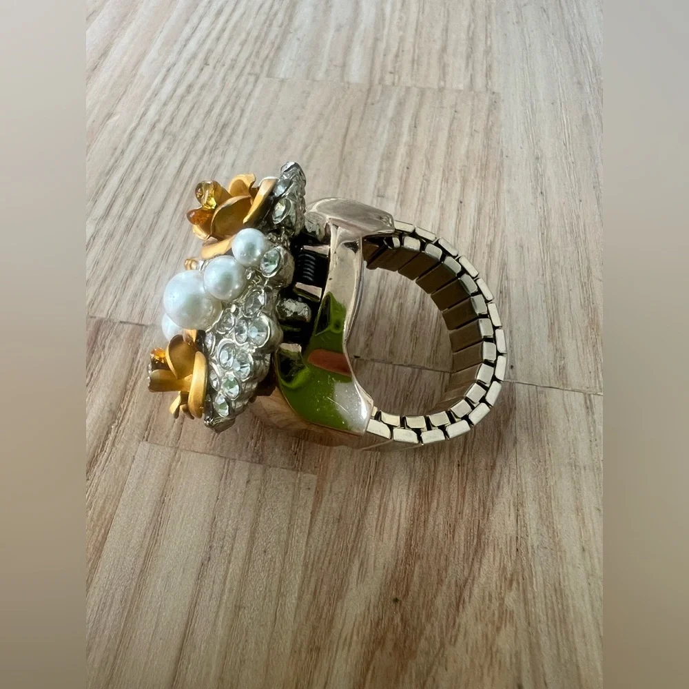 Vintage gold tone cluster peek a boo hidden watch ring NEW BATTERY